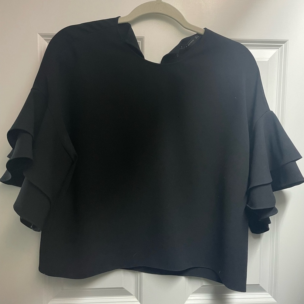 Zara ruffled sleeve blouse